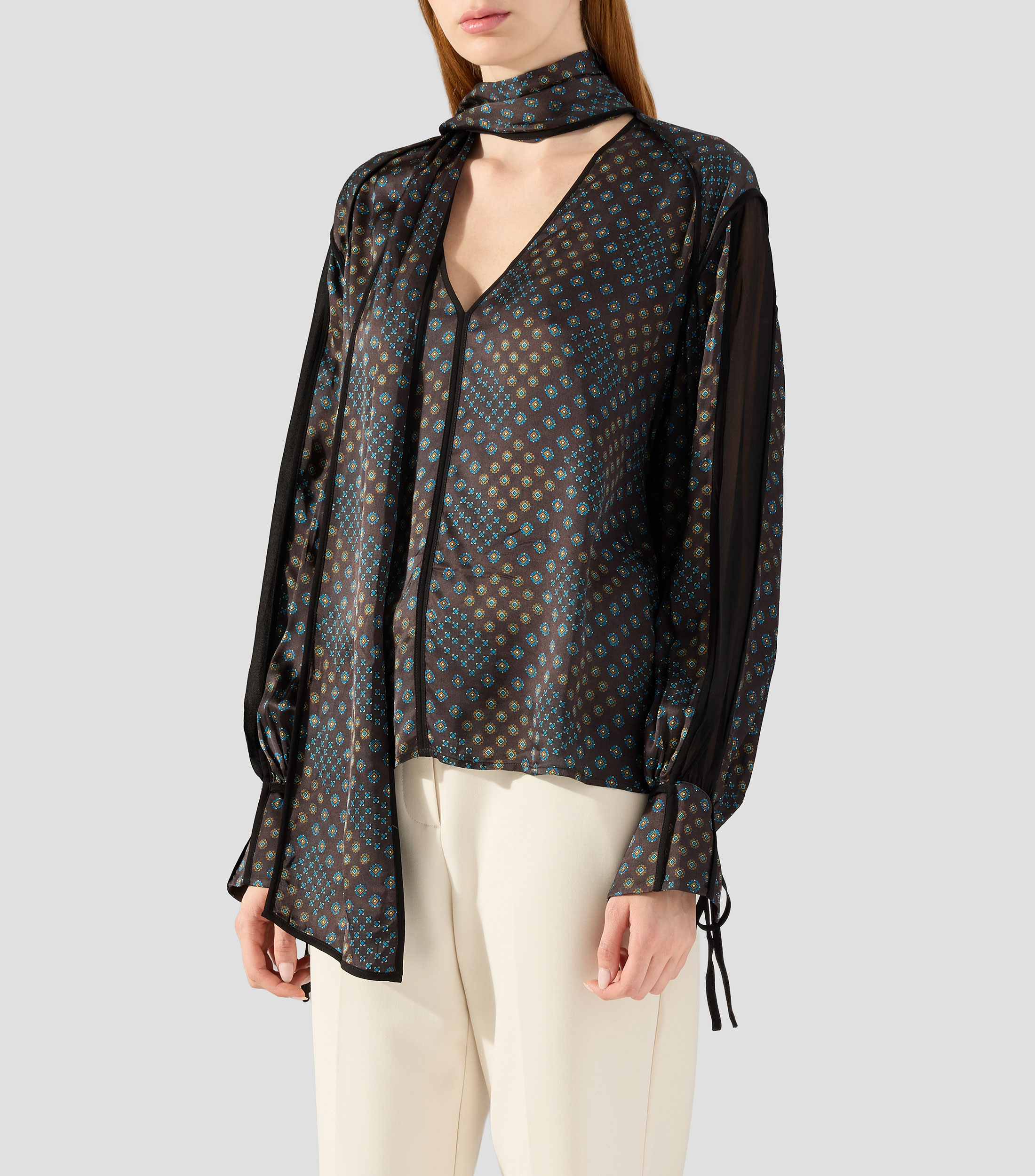 Blusa estampada manga larga Mujer